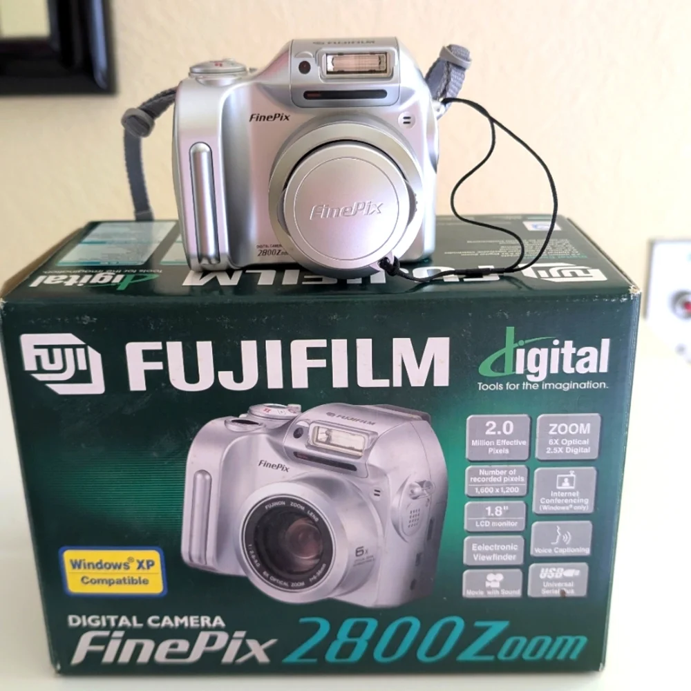 FUJIFILM FINEPIX 2800 MEGAPIXEL 6x OPTICAL ZOOM VIDEO & AUDIO DIGITAL CA…